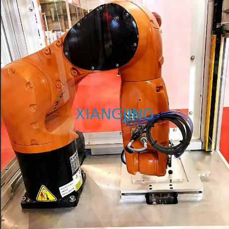 La manutention industrielle a employé Kr de robot de Kuka 6 R900-2 avec le système de vision du HK de pince